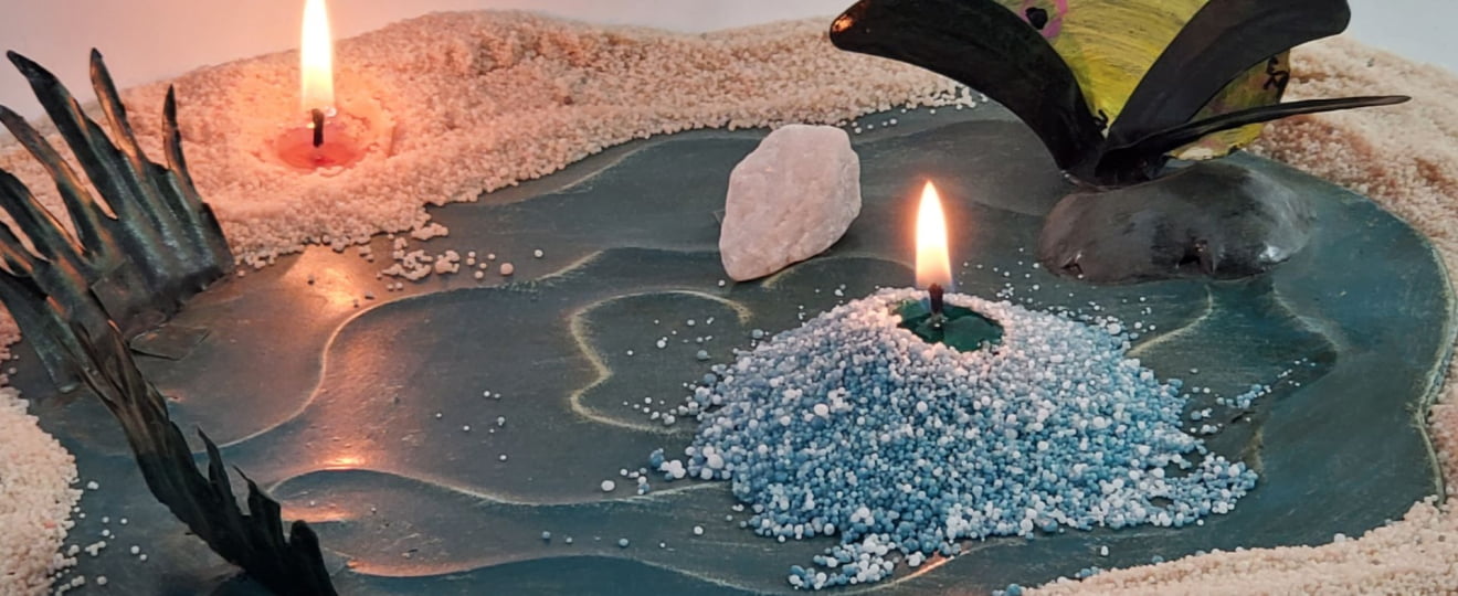 Lily Pad Sand Candle Idea